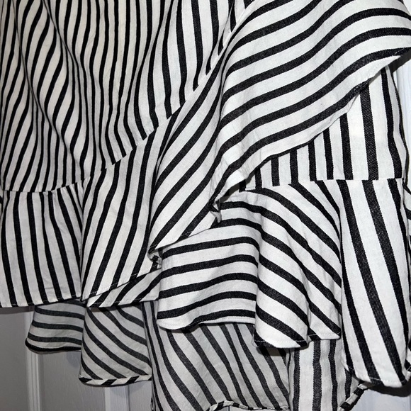 NWOT A NEW DAY Striped Tiered Flounce Mini Skirt - Picture 3 of 3